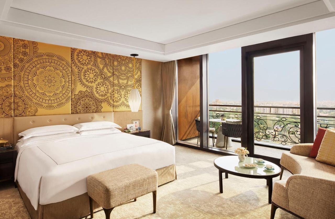 Hotel Taj Wellington Mews Chennai Esterno foto