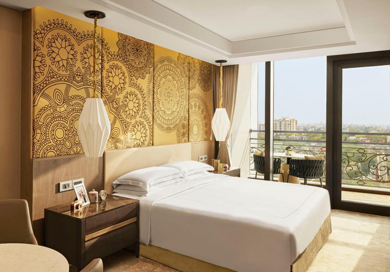 Hotel Taj Wellington Mews Chennai Esterno foto