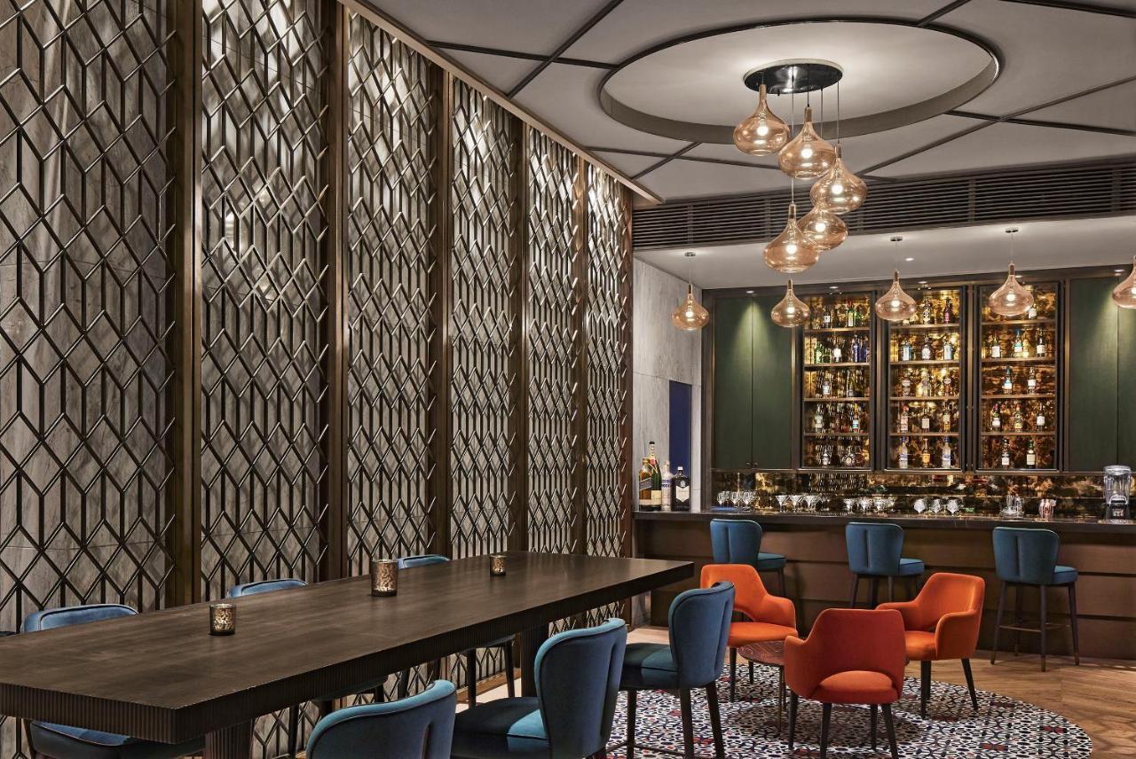 Hotel Taj Wellington Mews Chennai Esterno foto